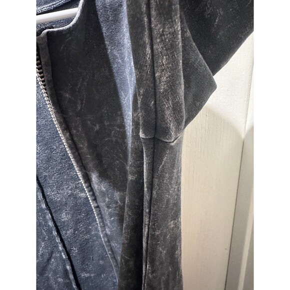 Magdalena USA M (8/10) Gray Distressed Flared Bottom Sweater Dress w/Pockets - Picture 3 of 13